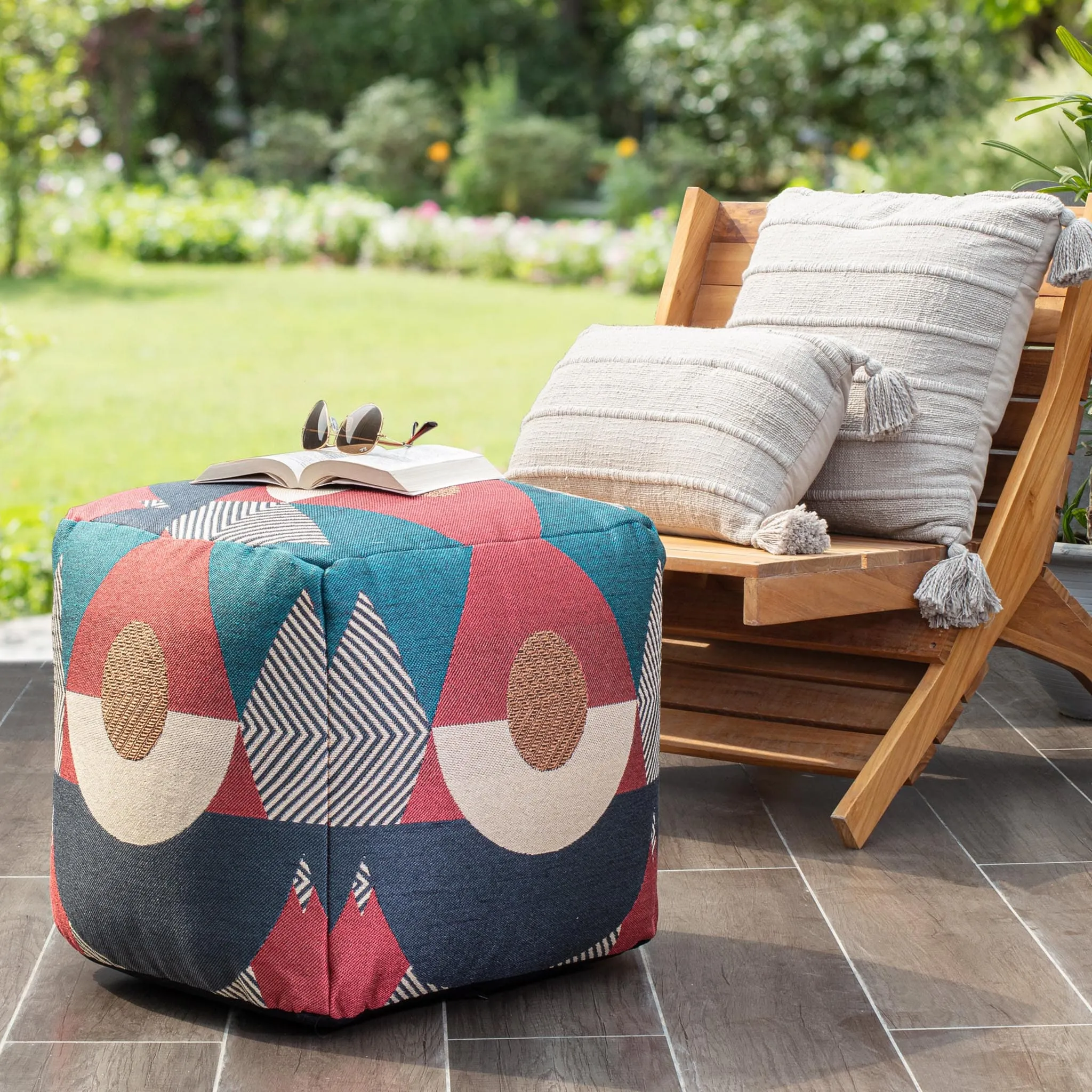 Martinique Pouf