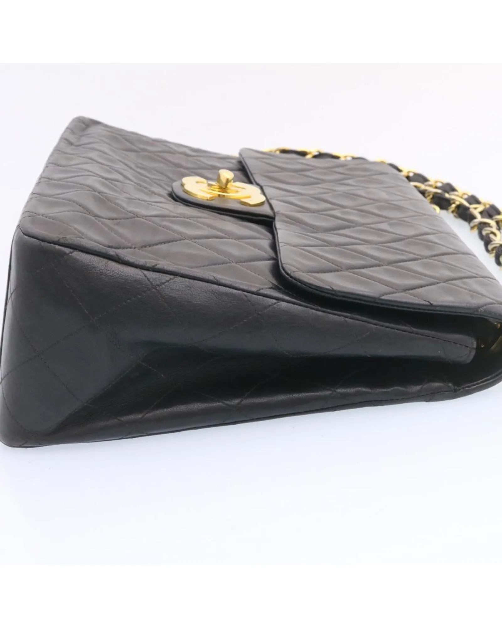 Matelasse Flap Chain Shoulder Bag