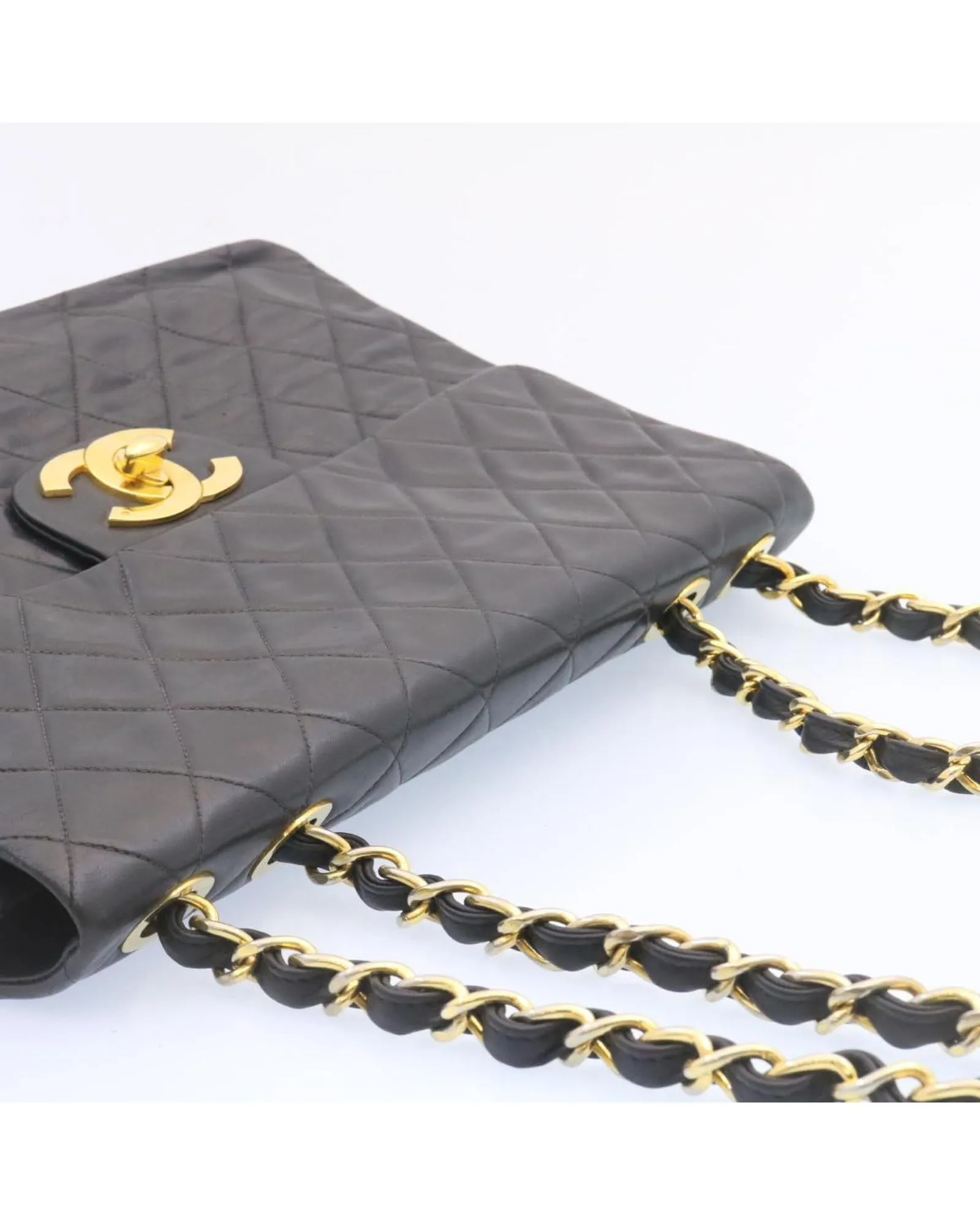 Matelasse Flap Chain Shoulder Bag